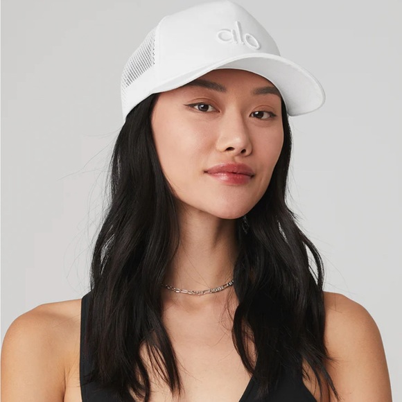 Alo District Trucker Hat White New Unisex - Picture 7 of 11